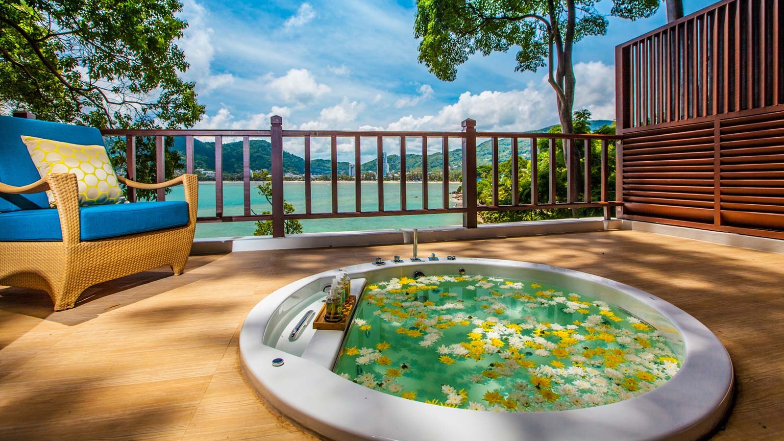 jacuzzi